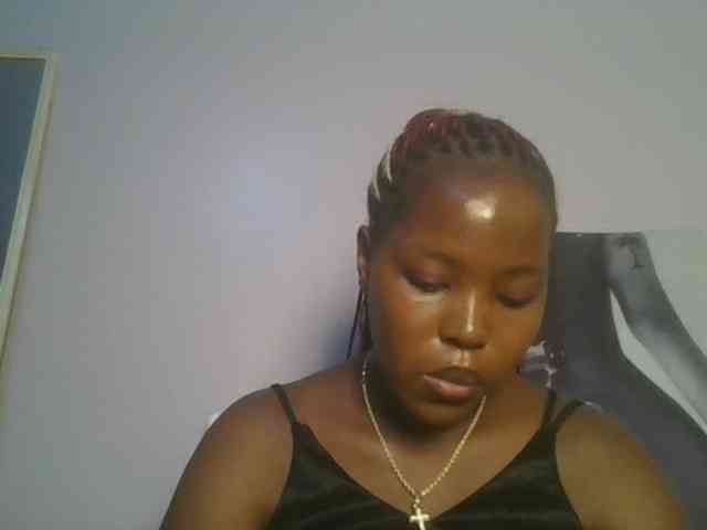 CuteTinkerbella webcam