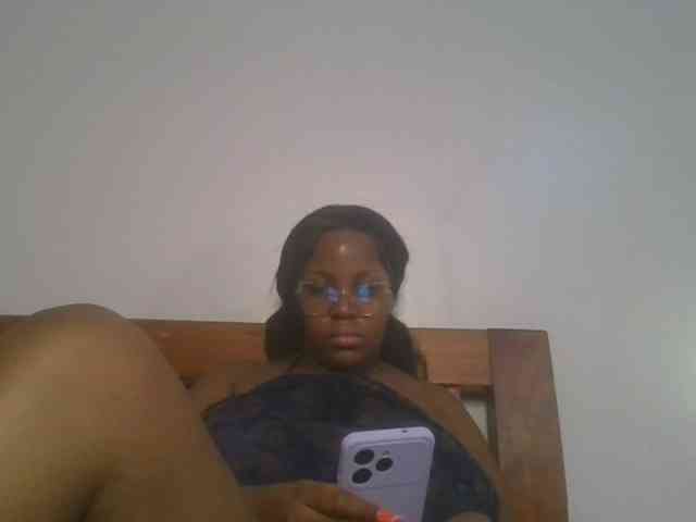 CuteTinkerbella webcam