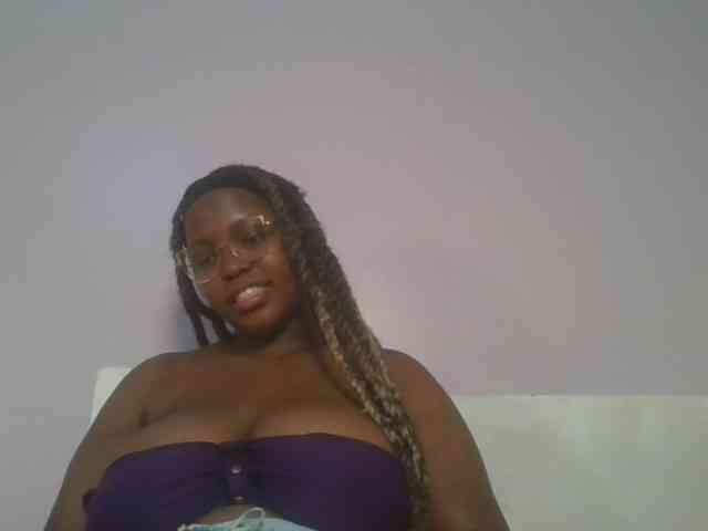 CuteTinkerbella webcam