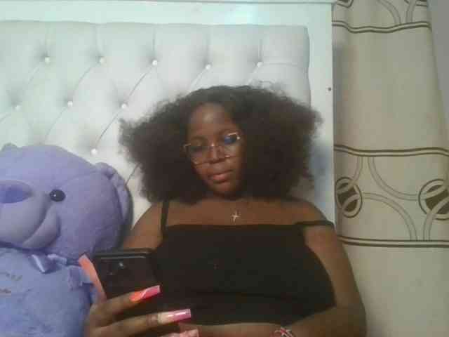 CuteTinkerbella webcam