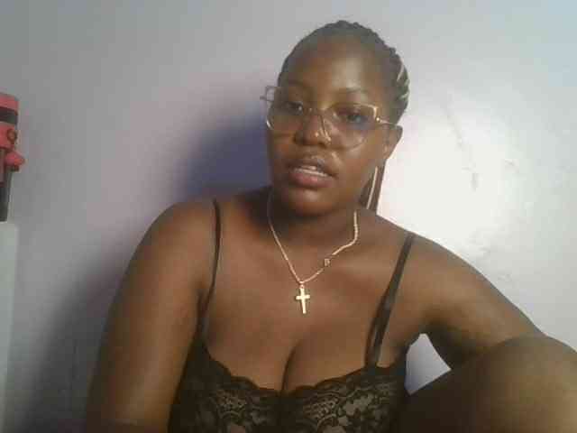 CuteTinkerbella webcam