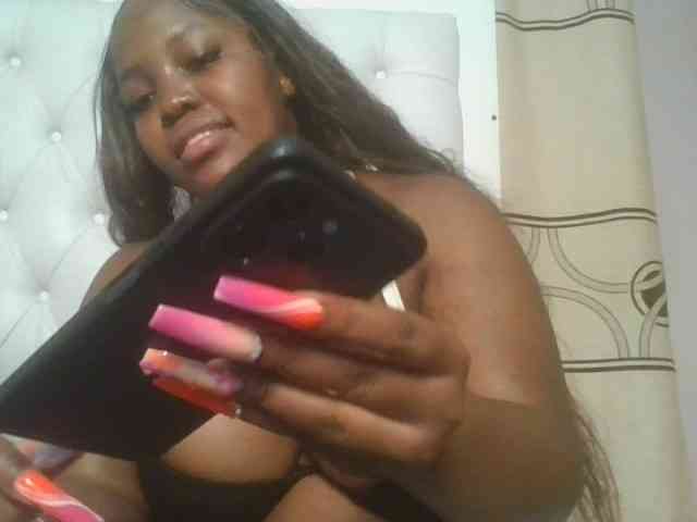 CuteTinkerbella webcam