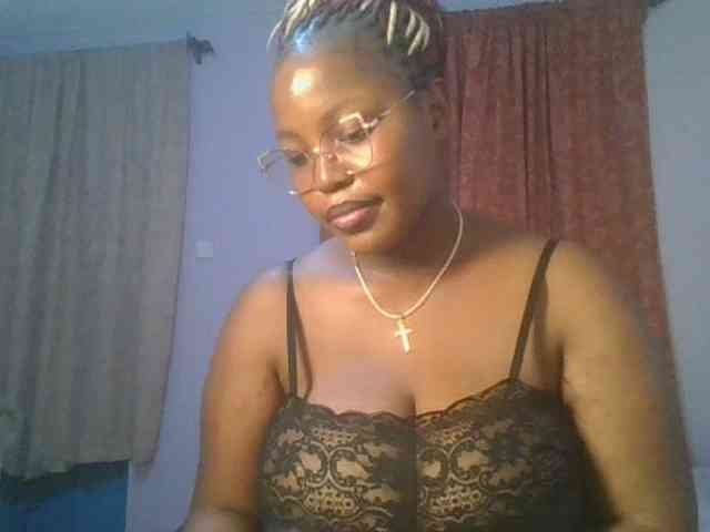 CuteTinkerbella webcam