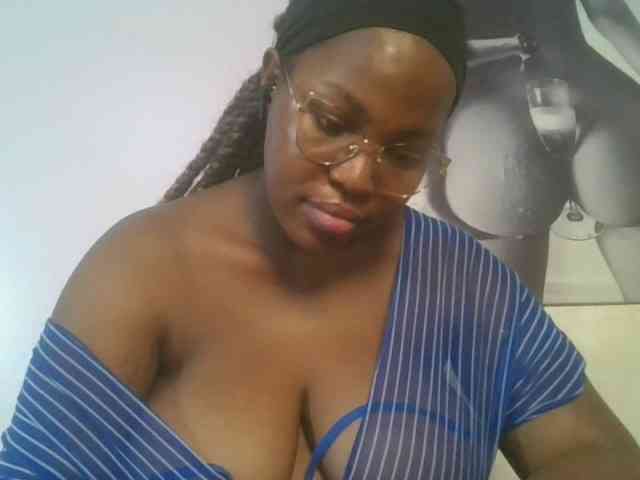 CuteTinkerbella webcam