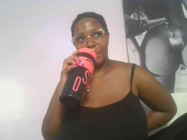 CuteTinkerbella webcam