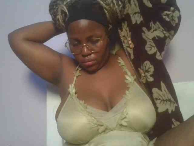 CuteTinkerbella webcam