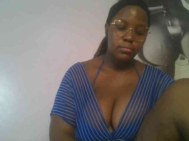 CuteTinkerbella webcam