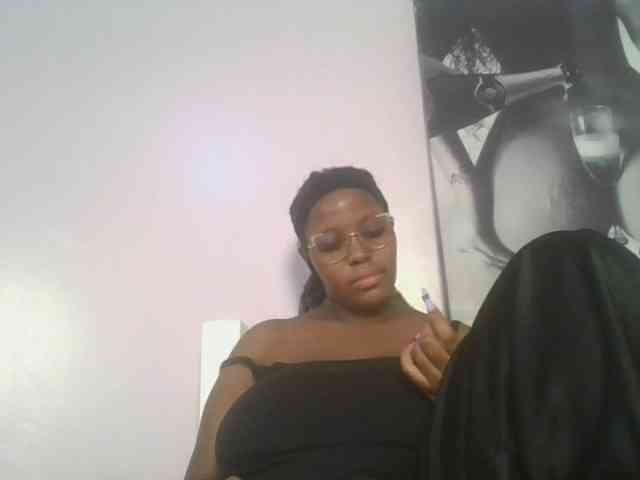 CuteTinkerbella webcam