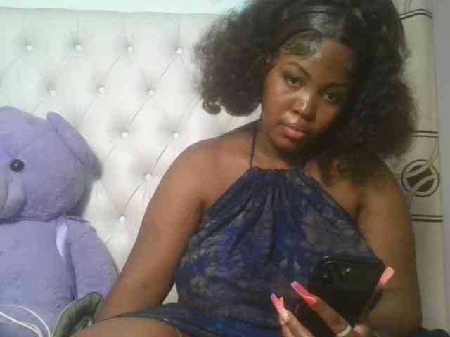 CuteTinkerbella webcam