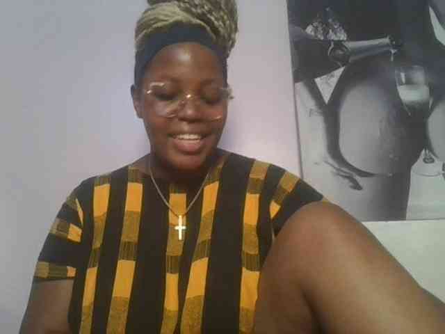 CuteTinkerbella webcam