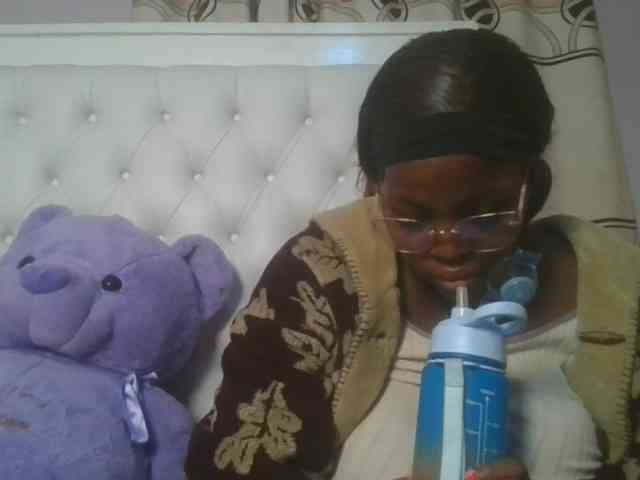 CuteTinkerbella webcam