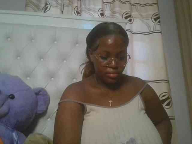 CuteTinkerbella webcam