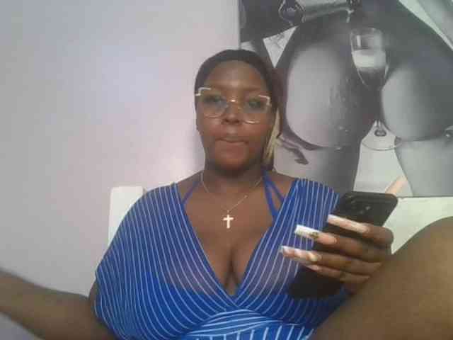 CuteTinkerbella webcam