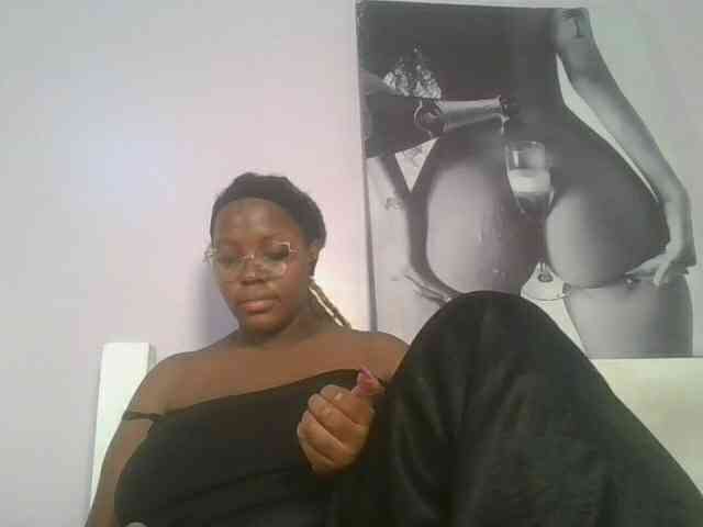 CuteTinkerbella webcam