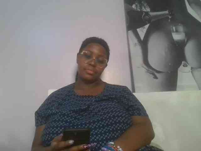 CuteTinkerbella webcam