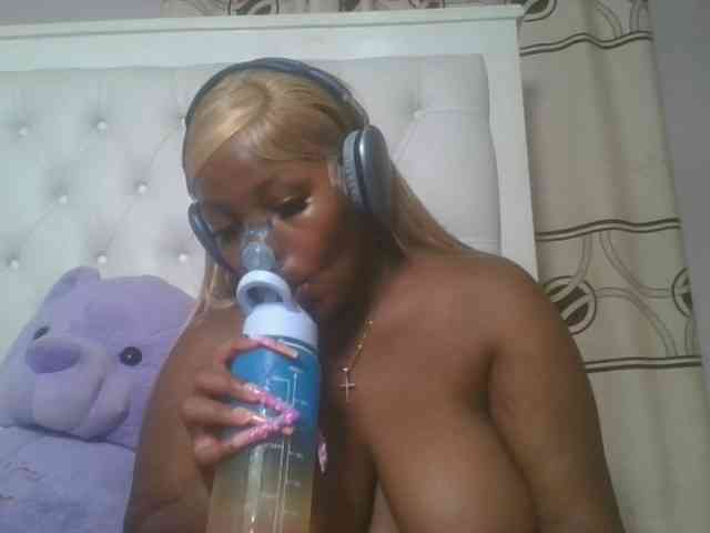 CuteTinkerbella webcam