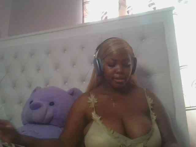 CuteTinkerbella webcam