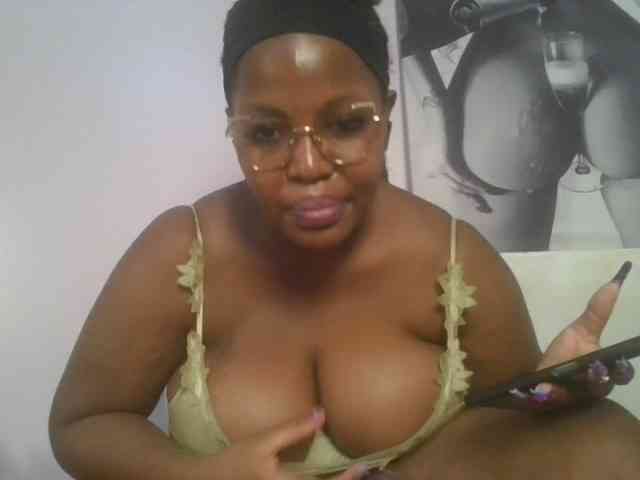 CuteTinkerbella webcam