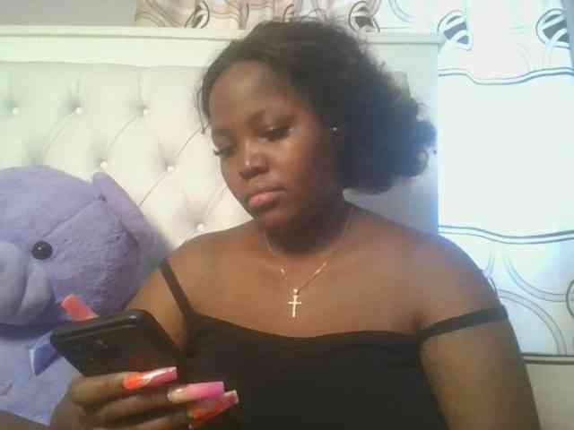 CuteTinkerbella webcam