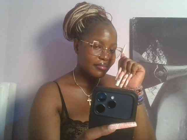 CuteTinkerbella webcam