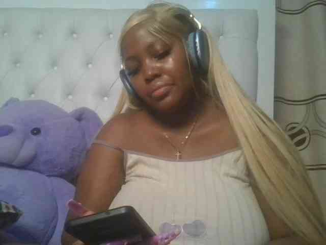 CuteTinkerbella webcam