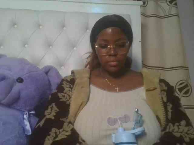 CuteTinkerbella webcam