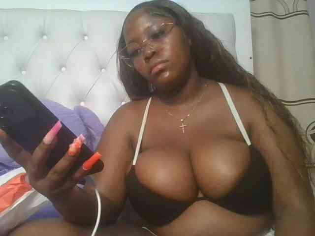 CuteTinkerbella webcam