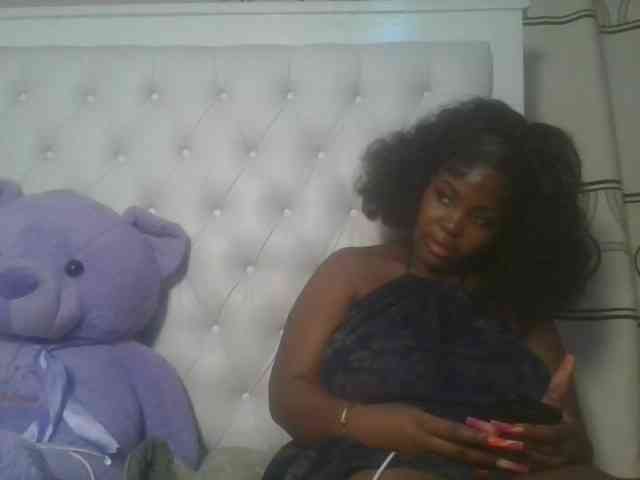 CuteTinkerbella webcam