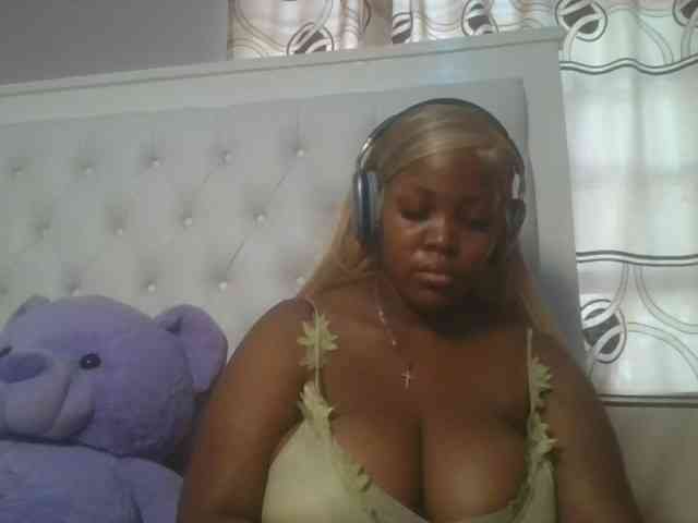 CuteTinkerbella webcam