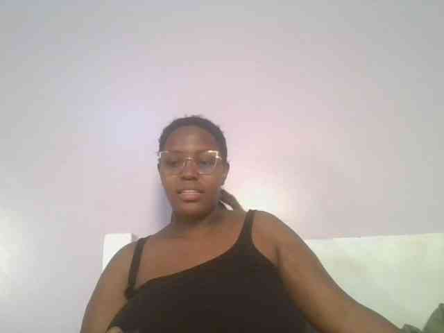 CuteTinkerbella webcam