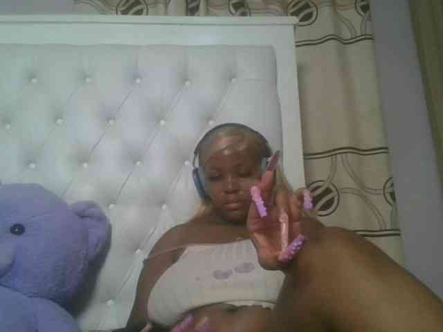 CuteTinkerbella webcam