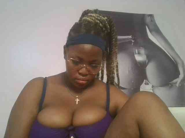 CuteTinkerbella webcam