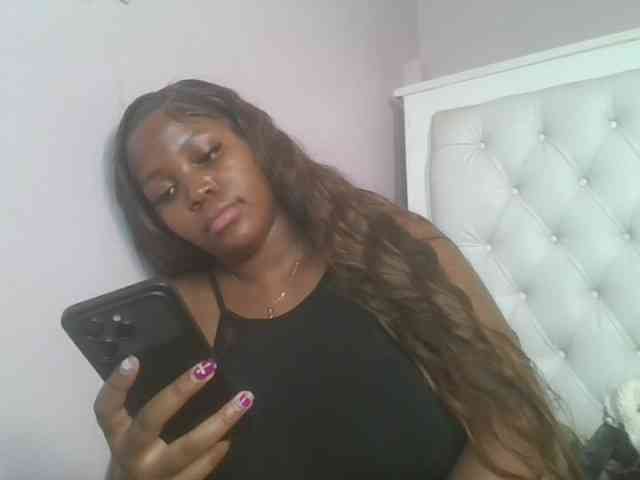 CuteTinkerbella webcam