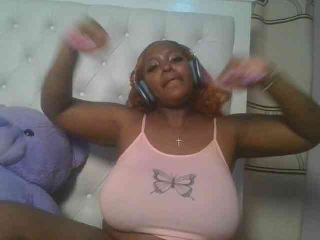 CuteTinkerbella webcam