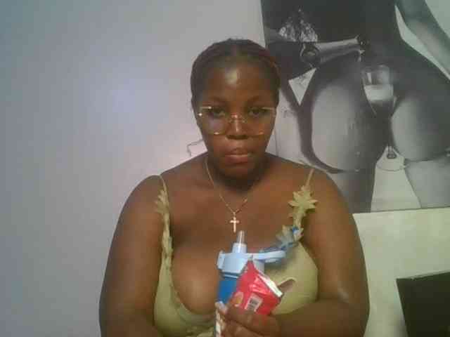 CuteTinkerbella webcam