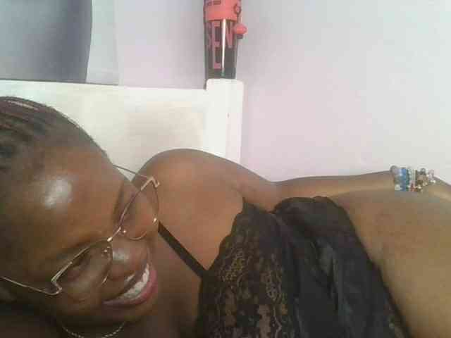 CuteTinkerbella webcam