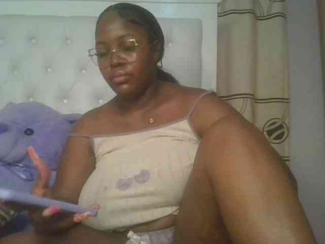 CuteTinkerbella webcam