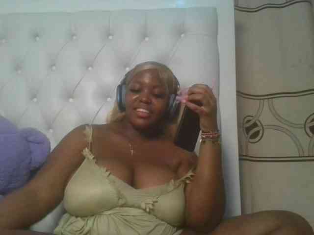 CuteTinkerbella webcam