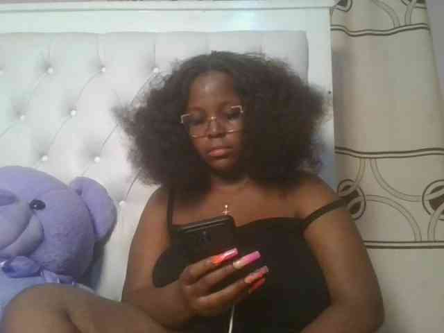 CuteTinkerbella webcam