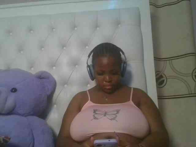 CuteTinkerbella webcam