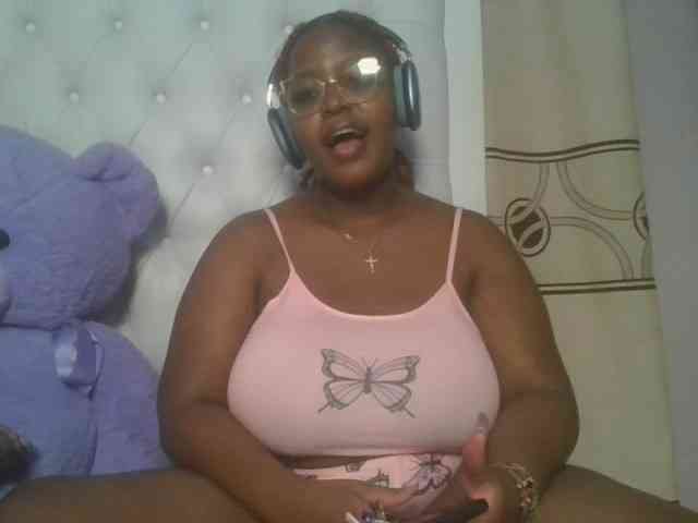 CuteTinkerbella webcam