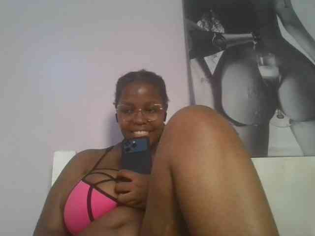 CuteTinkerbella webcam