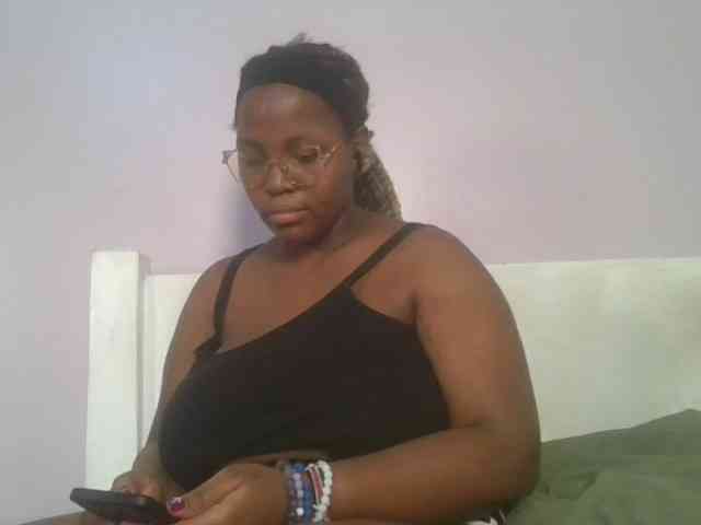 CuteTinkerbella webcam