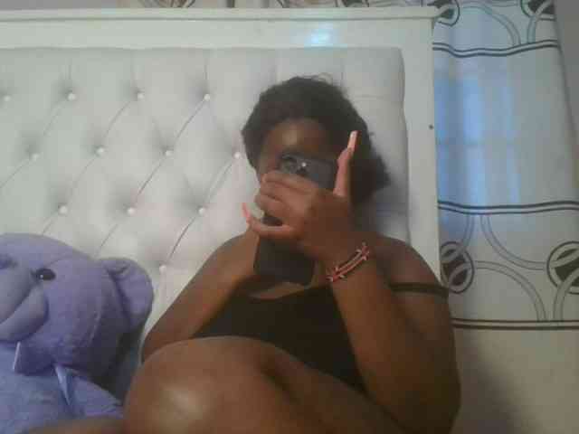 CuteTinkerbella webcam