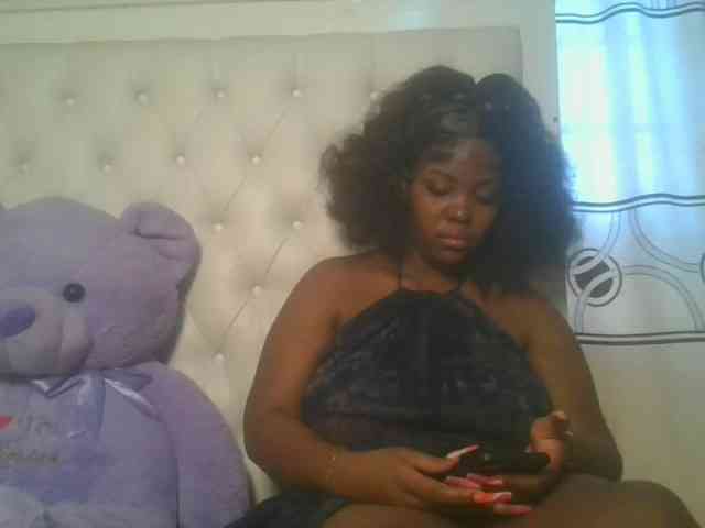 CuteTinkerbella webcam