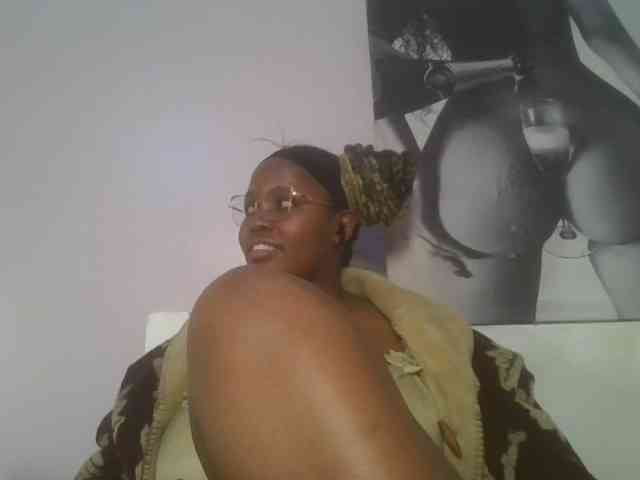 CuteTinkerbella webcam