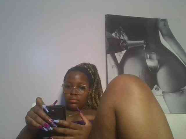 CuteTinkerbella webcam