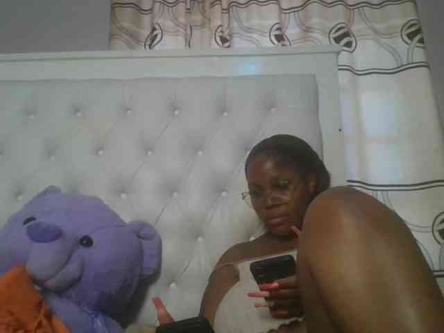 CuteTinkerbella webcam