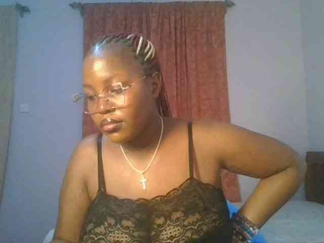 CuteTinkerbella webcam