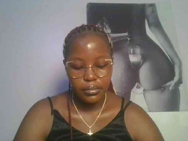 CuteTinkerbella webcam